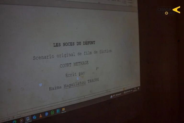 Séance de p𝐫ésen𝐭a𝐭i𝐨n des p𝐫emie𝐫s 𝐣e𝐭s de scéna𝐫i𝐨s